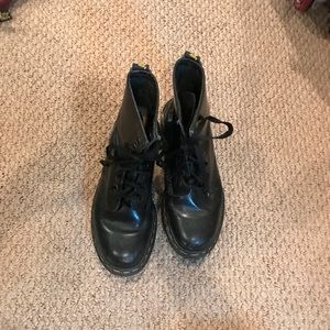 Doc martens size 6.5, black leather